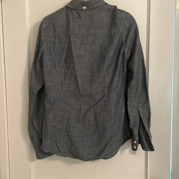 Jcrew Chambray ‘The Perfect Shirt’ Size XS - Picture 2 of 3